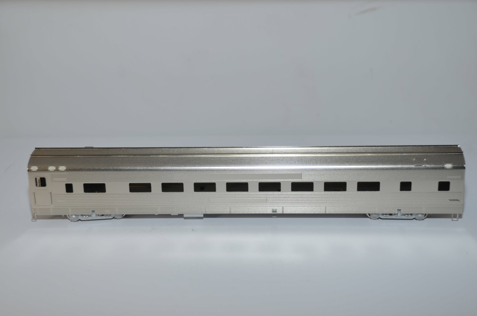 California Zephyr 16 Section Sleeper Car-Oriental Ltd Brass Models: This is a California Zephyr 16 section sleeper car in HO scale. Modeled after car #400. Distributed by Oriental Limited Brass Models. New in the original box.