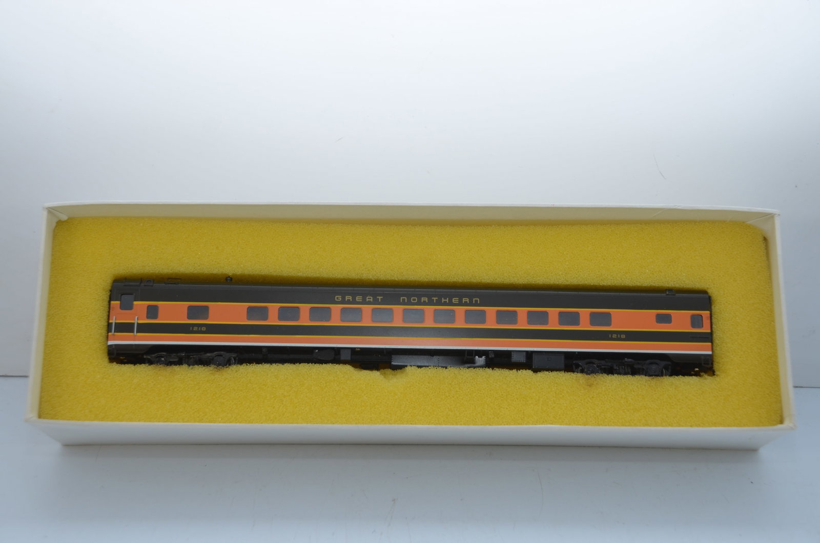 Great Northern RR Lightweight Skirted Coach-Oriental Ltd Brass Models: This is a Great Northern Railroad lightweight skirted coach in HO scale. Painted and decaled in the scheme of car 1218. Made in Korea by F.M. Models and distributed by Oriental Limited Brass Models. N