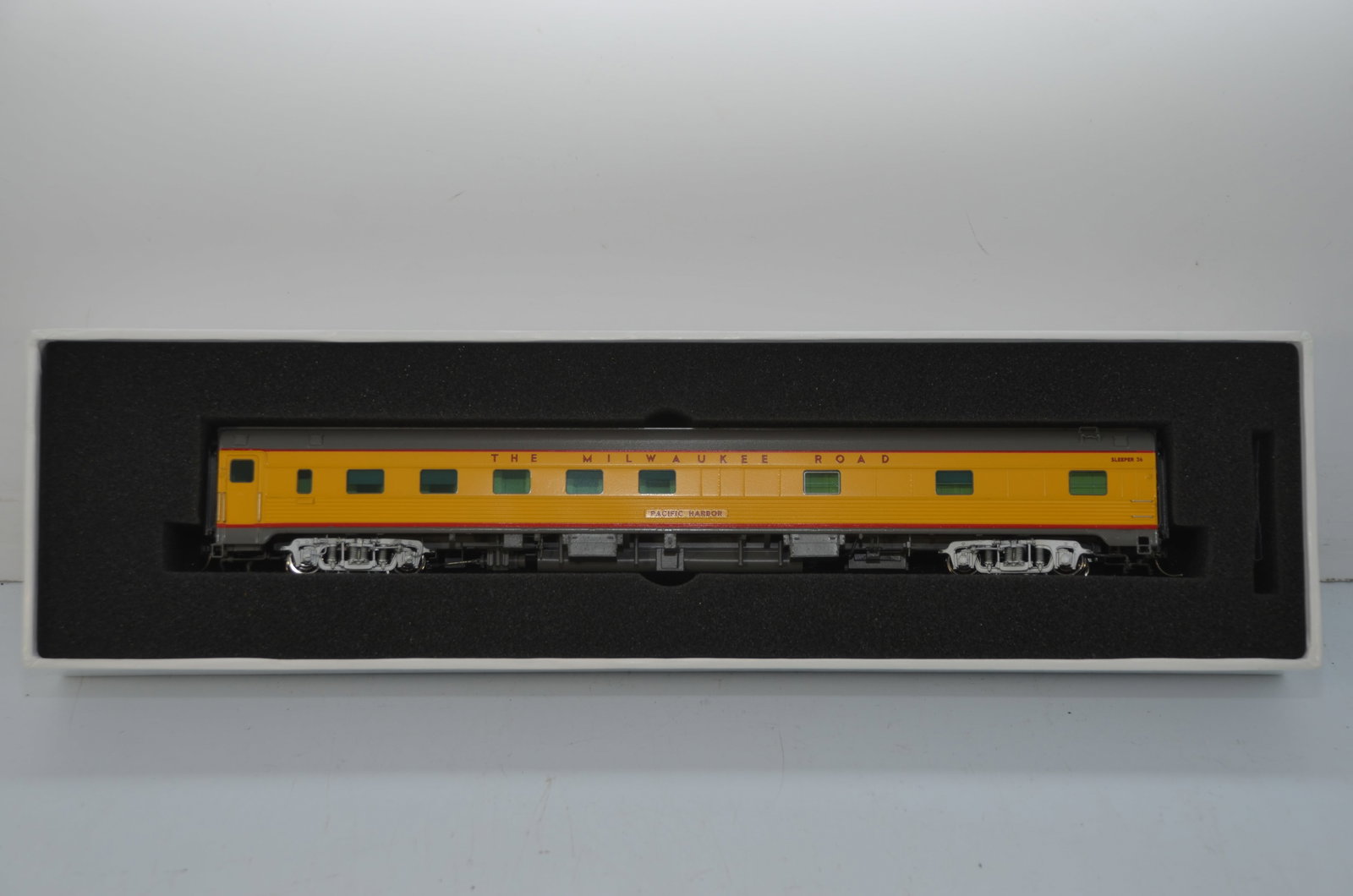 Milwaukee Road RR Pacific Series Sleeper-Overland Brass Models (1 of 5)