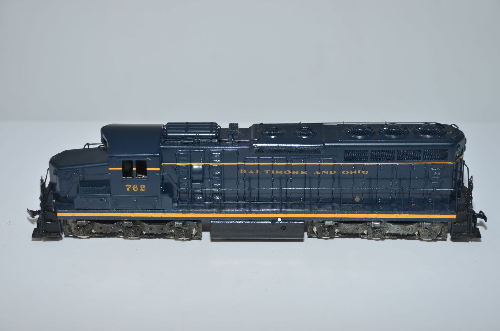 Baltimore and Ohio RR SD24 Diesel Locomotive #762-Tenshodo Brass Models (1 of 7)