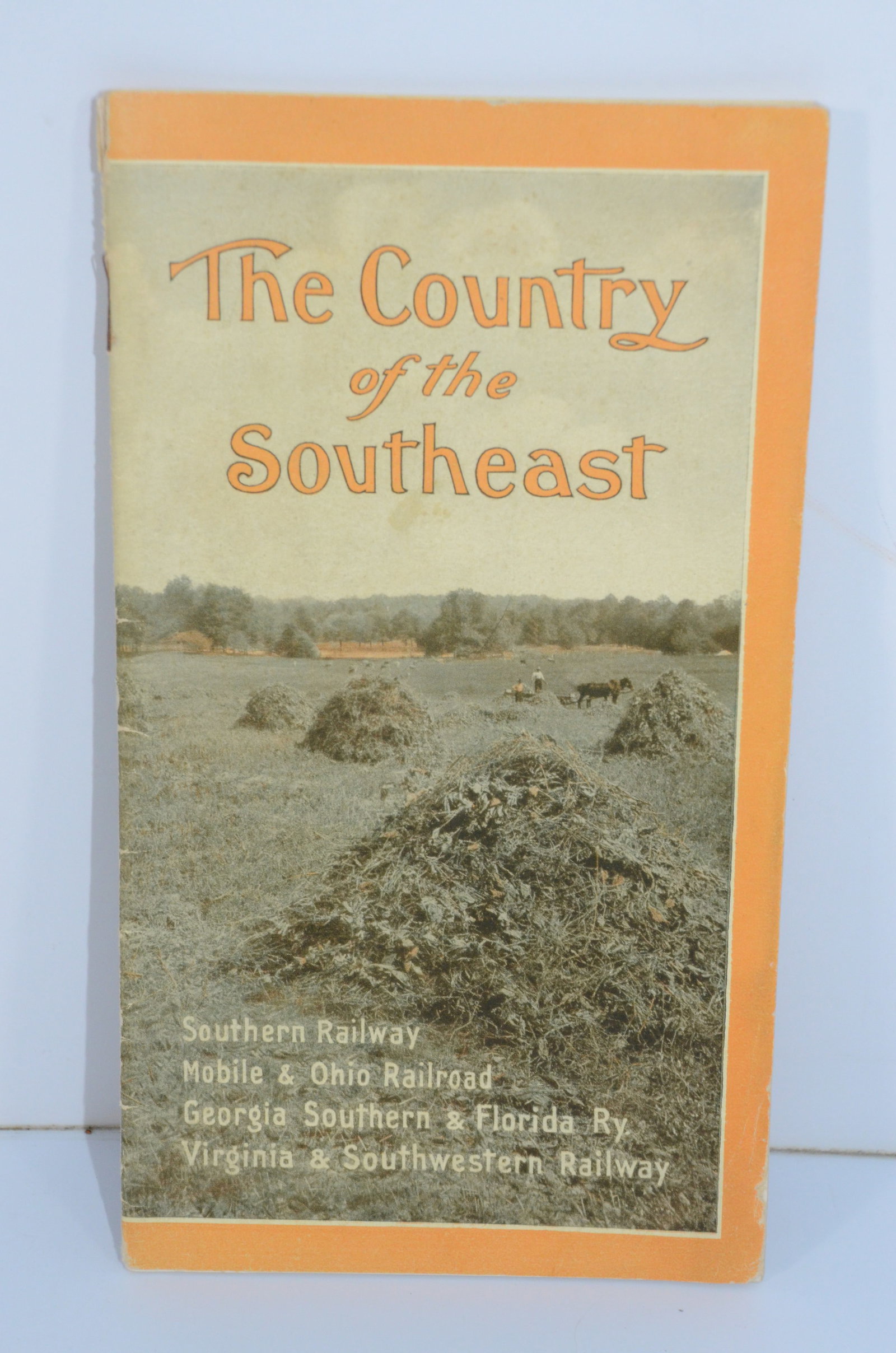 Southern RY-1910 The Country of the Southeast Brochure (1 of 3)
