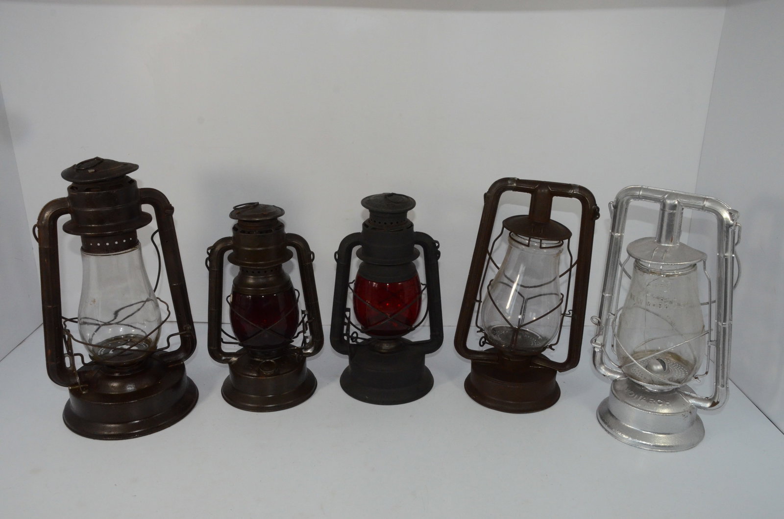 Five Dietz Tubular Lanterns (1 of 6)