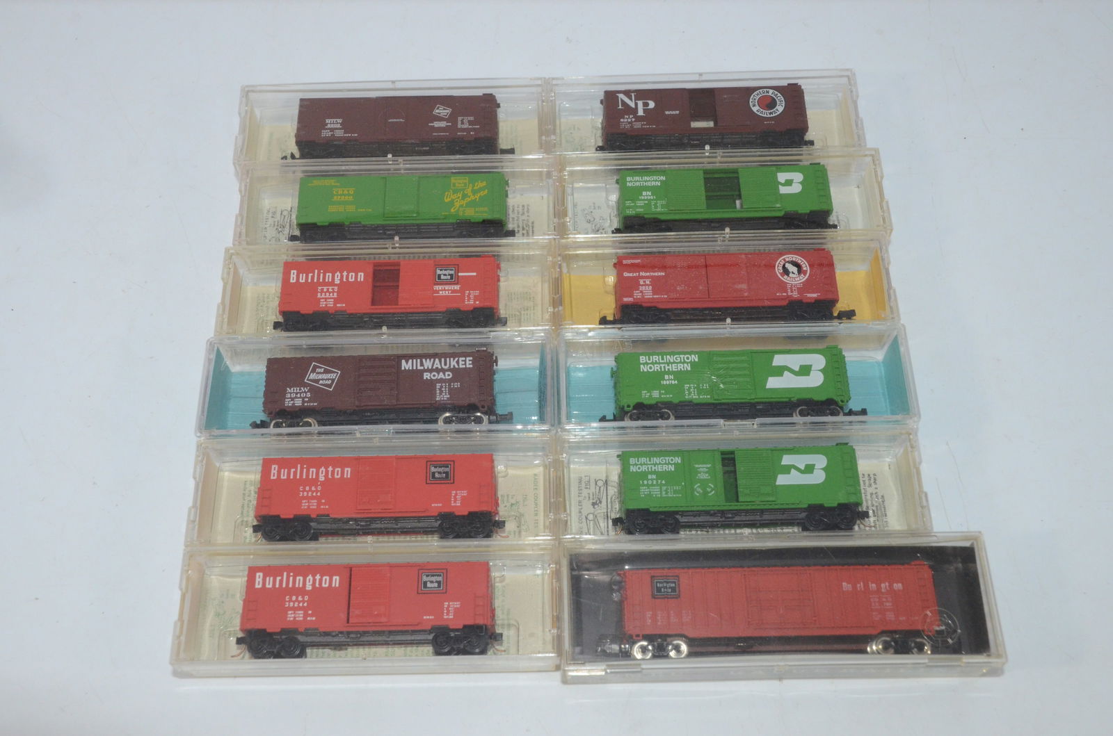 12 GN/NP/BN/MILW/CBQ RR N Scale Boxcars-New in Box (1 of 1)