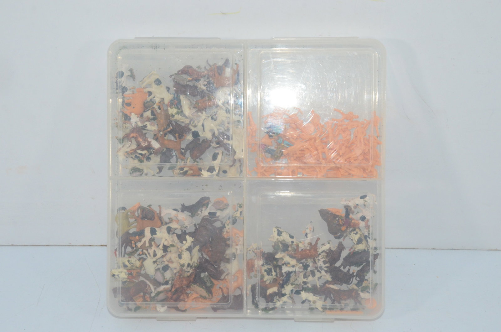 Over 200 Painted and Unpainted Figures-People and Animals-HO scale (1 of 2)