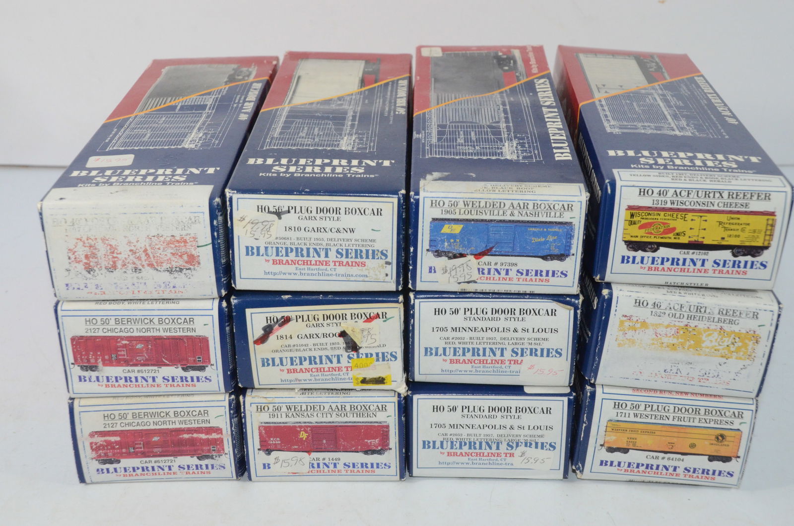 12 Branchline Trains Boxcar and Refrigerator Car Kits-HO Scale (1 of 2)