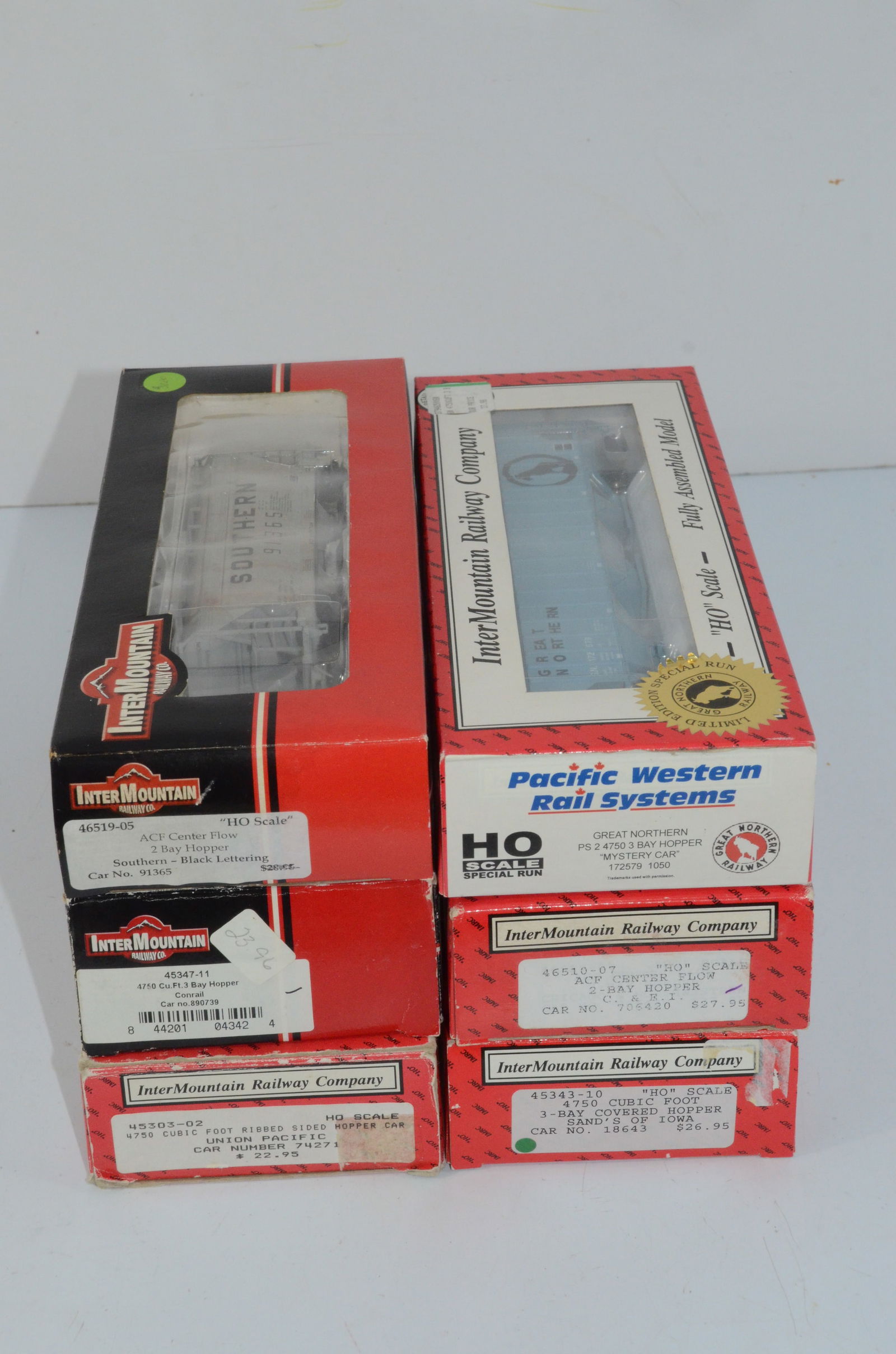 CEI/SANDS/SOU/CR/UP/GN 6 Car Covered Hopper Set-Intermountain-HO Scale (1 of 3)