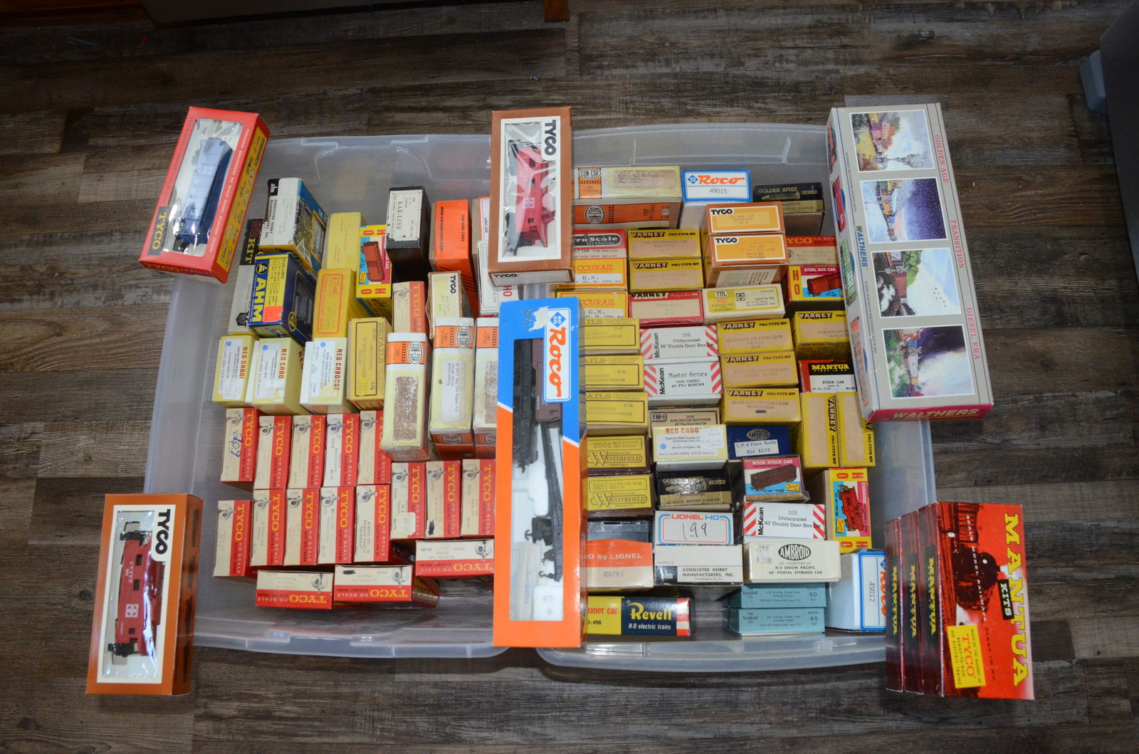 Mixed Lot of Over 80 Freight Cars/Kits in Original Boxes-HO Scale (1 of 5)