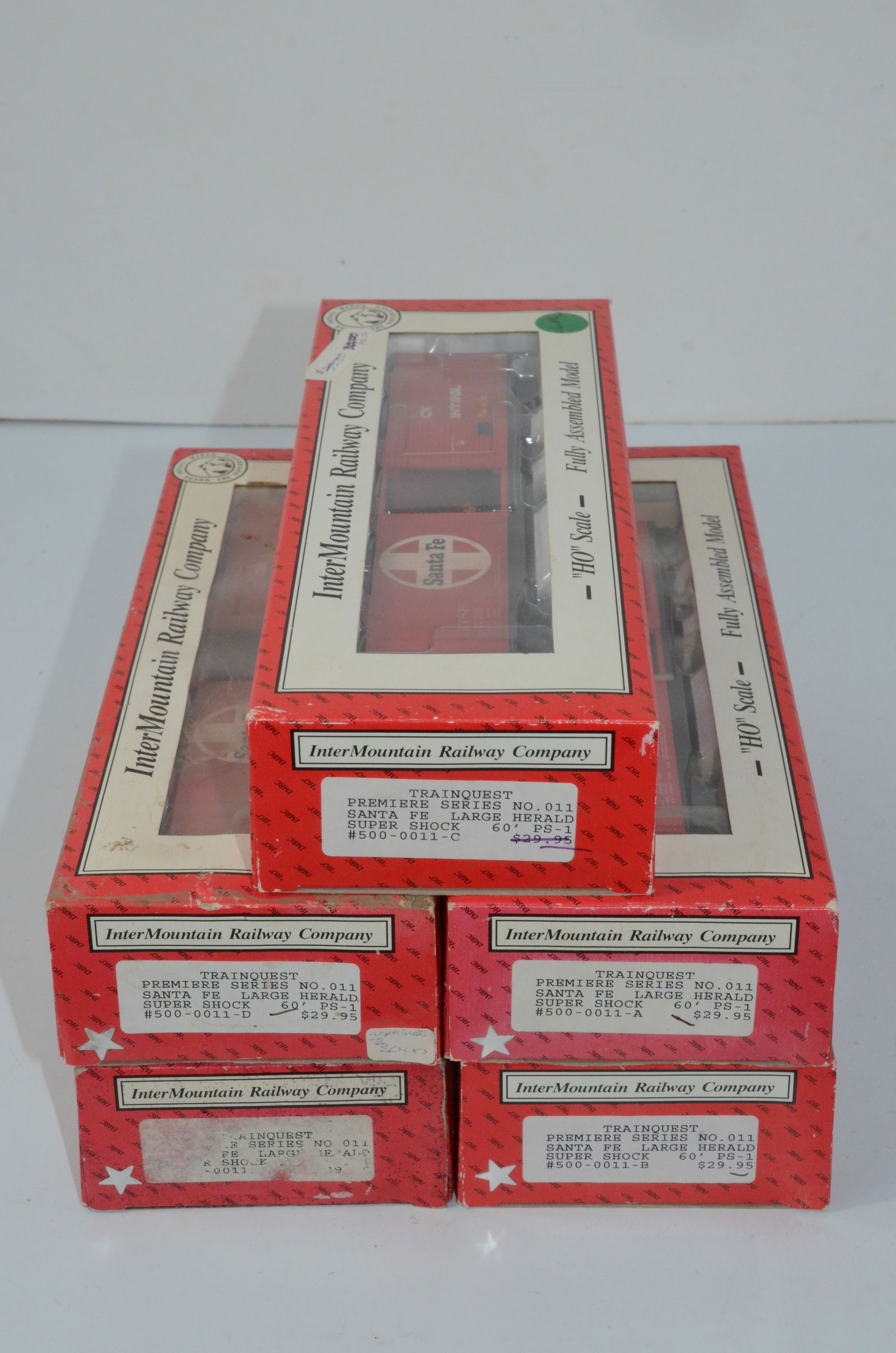 Santa Fe RR 5 Car 60 Foot PS-1 Boxcar Set-Intermountain Railway-HO Scale (1 of 3)