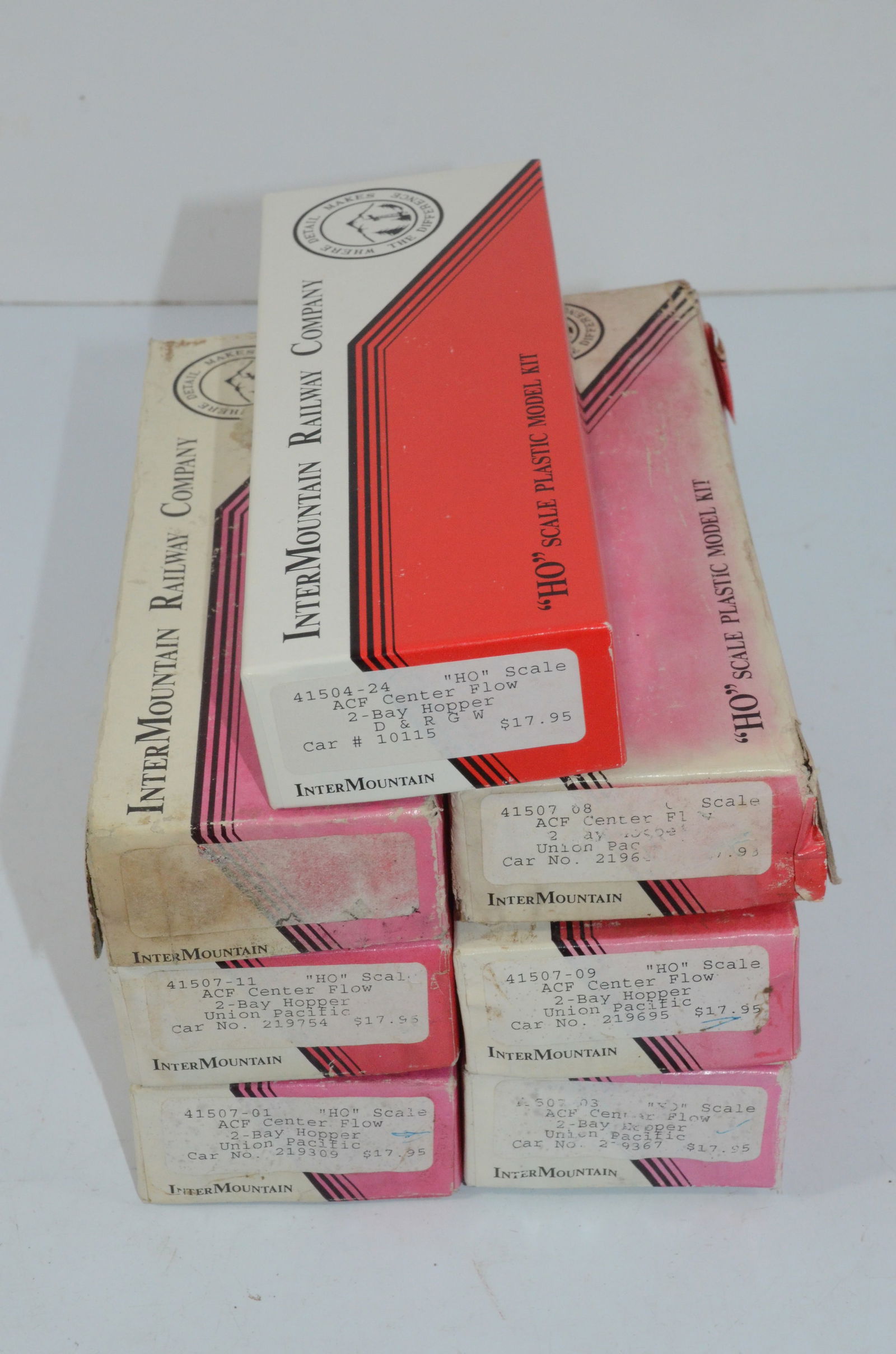 UP/DRGW 7 Car ACF 2 Bay Hopper Car Kit Set-Intermountain Railway-HO Scale (1 of 2)