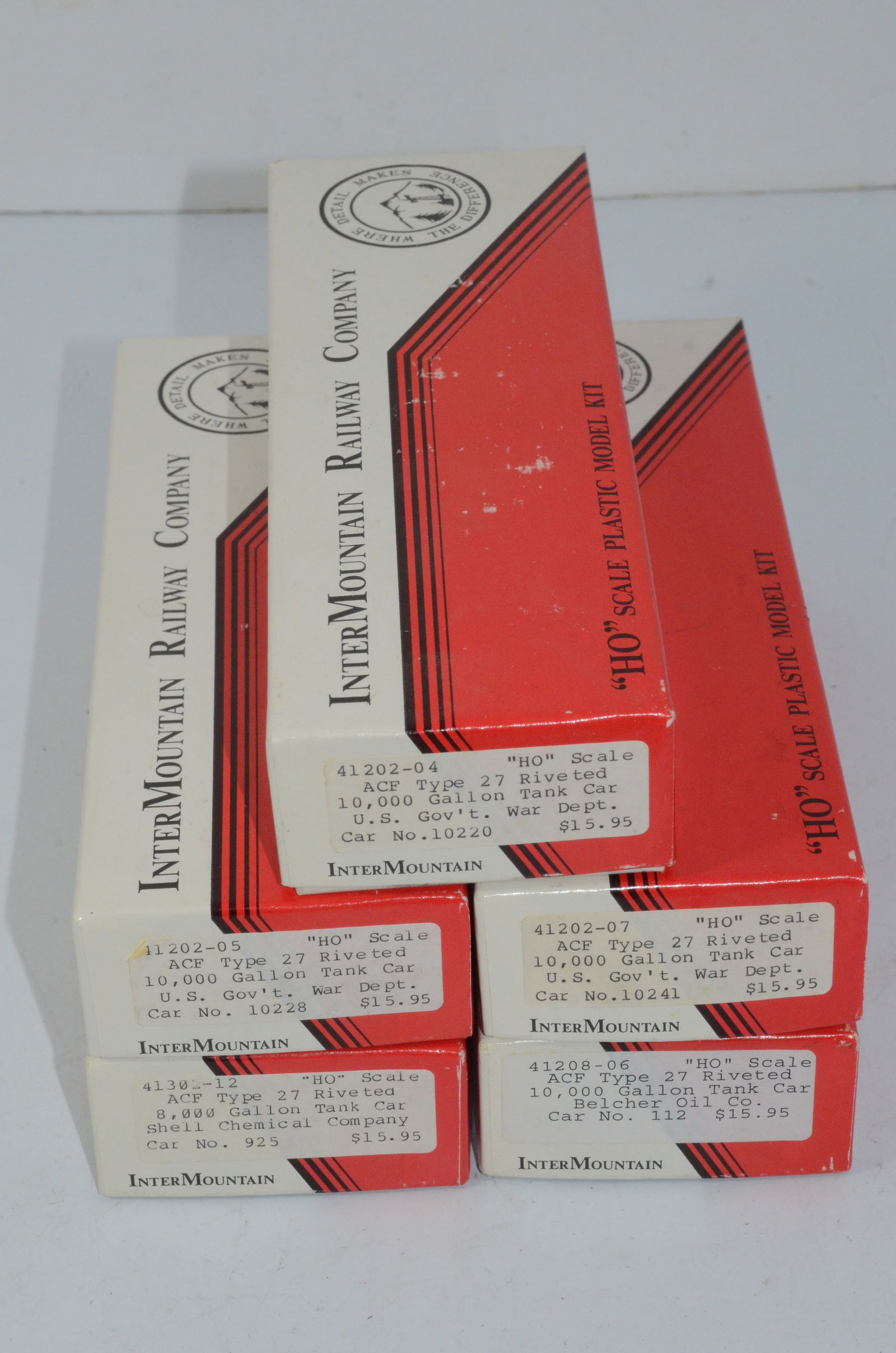 USOX/SHELL/BELCHER 5 Car Tank Car Kit Set-Intermountain Railway-HO Scale (1 of 2)