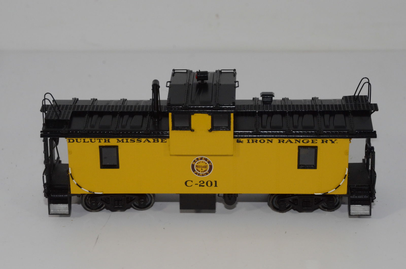 Duluth Missabe and Iron Range RR Extended Vision Caboose-Overland Brass-HO Scale (1 of 7)
