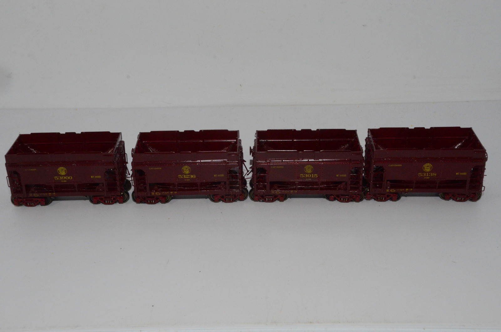 Duluth Missabe and Iron Range RR Four Car Ore Car Set-Precision Scale-HO Scale (1 of 11)