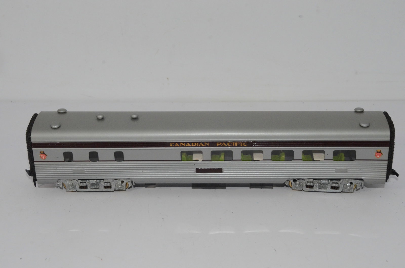 Canadian Pacific RR Diner Car-Tenshodo-HO Scale: This is a Canadian Pacific Railroad brass diner car in HO scale. Complete with interior details! Made in Japan by Tenshodo Brass Models. New in the original box.