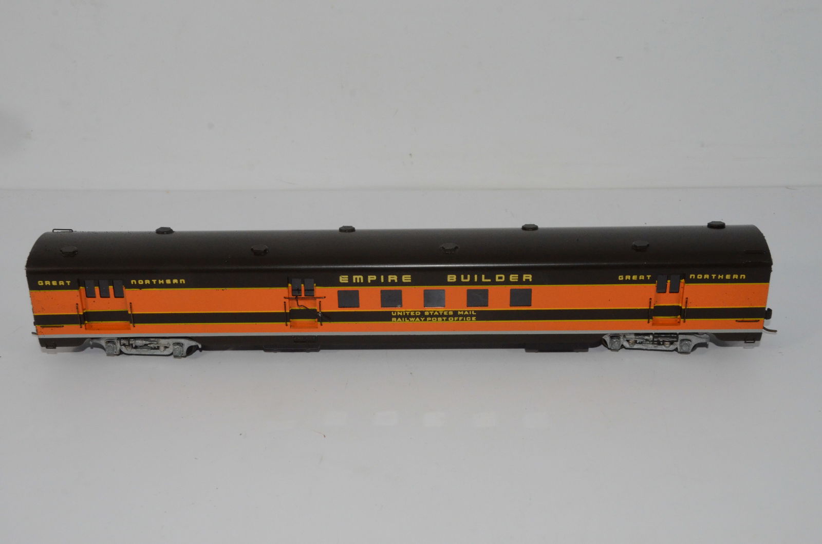 Great Northern RR RPO/Baggage Car-Balboa Brass Models-HO Scale (1 of 7)