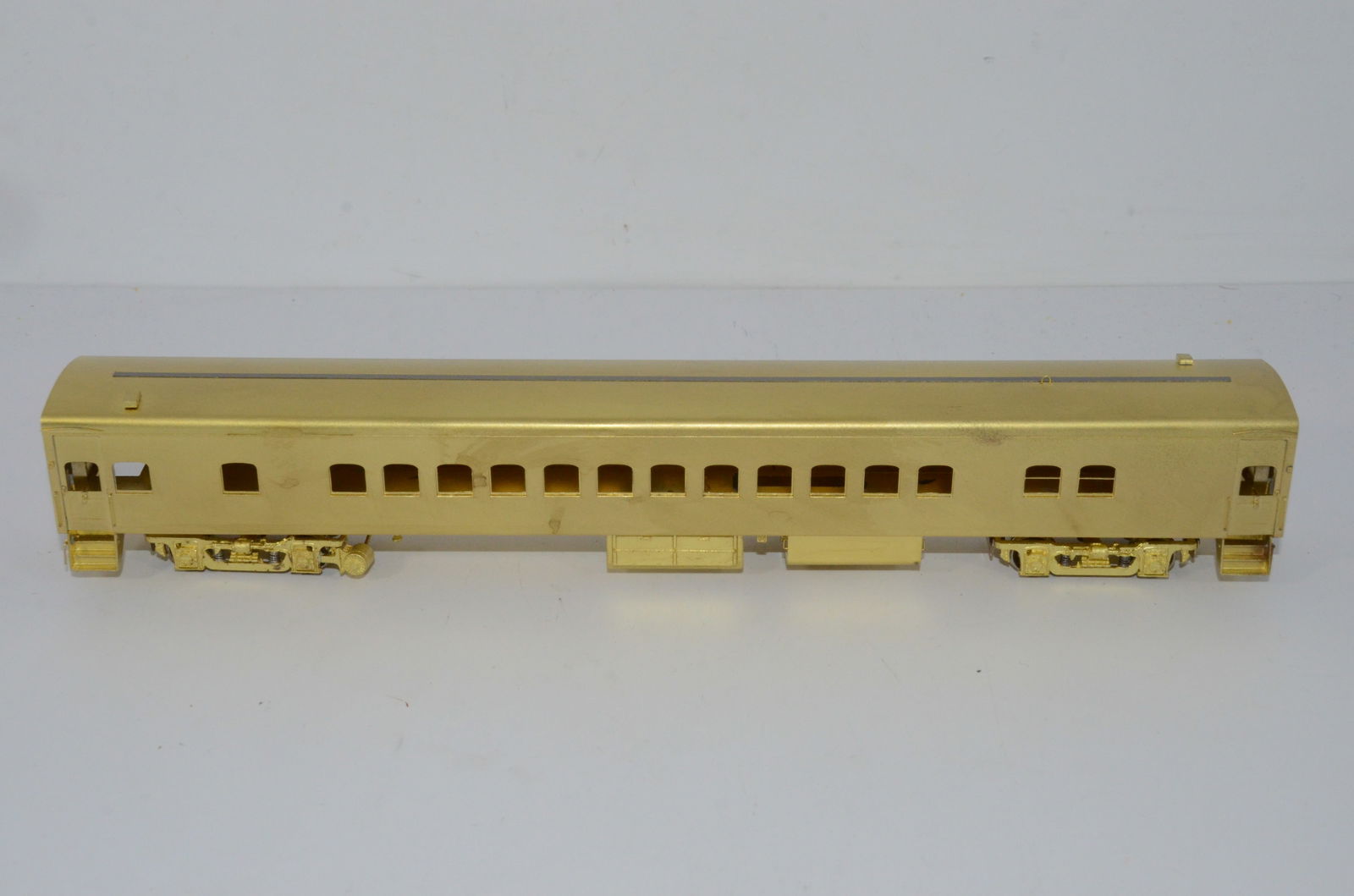 Milwaukee Road RR Parlor Car-Overland Brass Models-HO Scale (1 of 7)