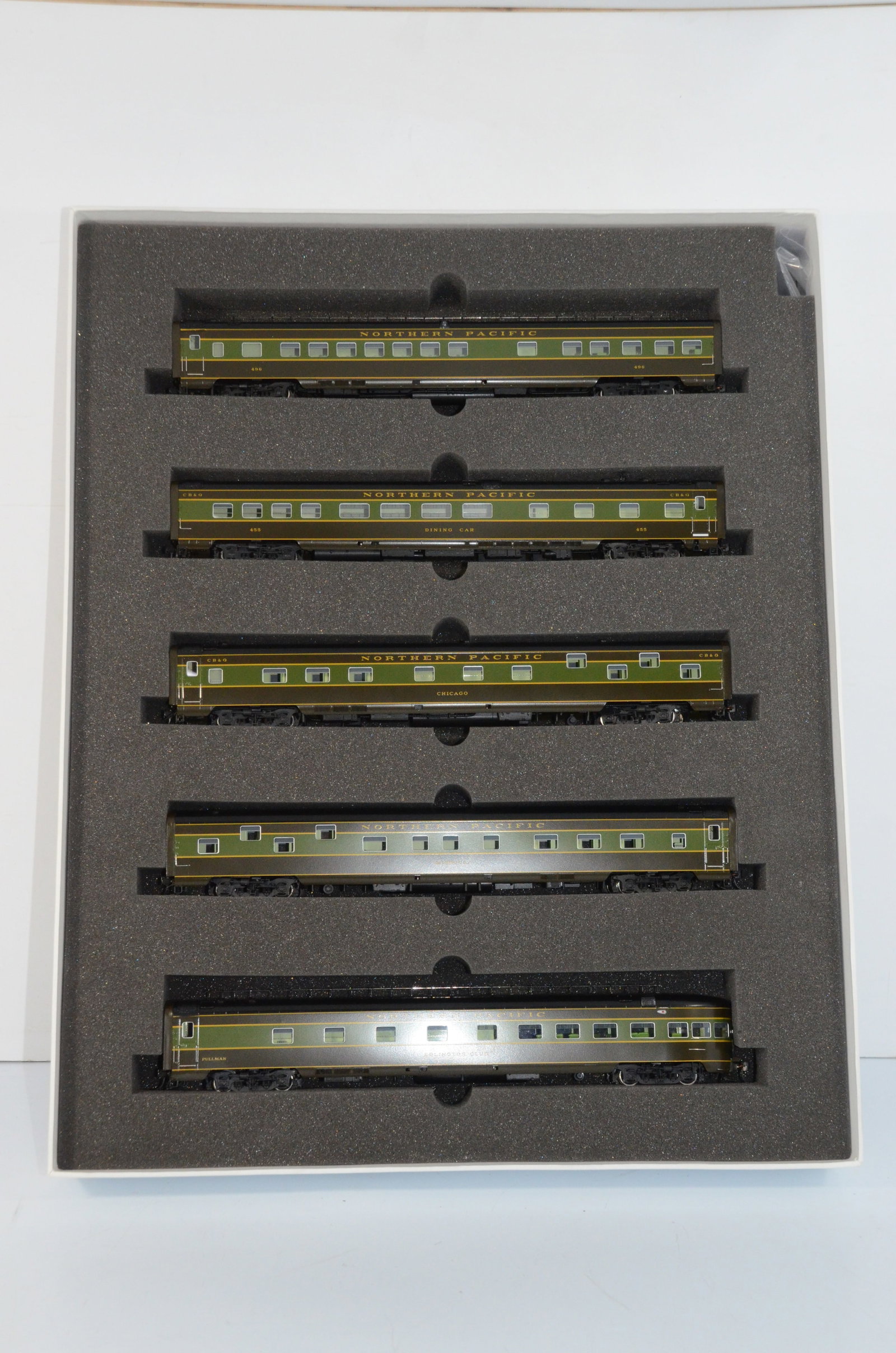 Northern Pacific RR 1948 North Coast Ltd 5 Car Psgr Set-Challenger Brass-HO Scale (1 of 17)