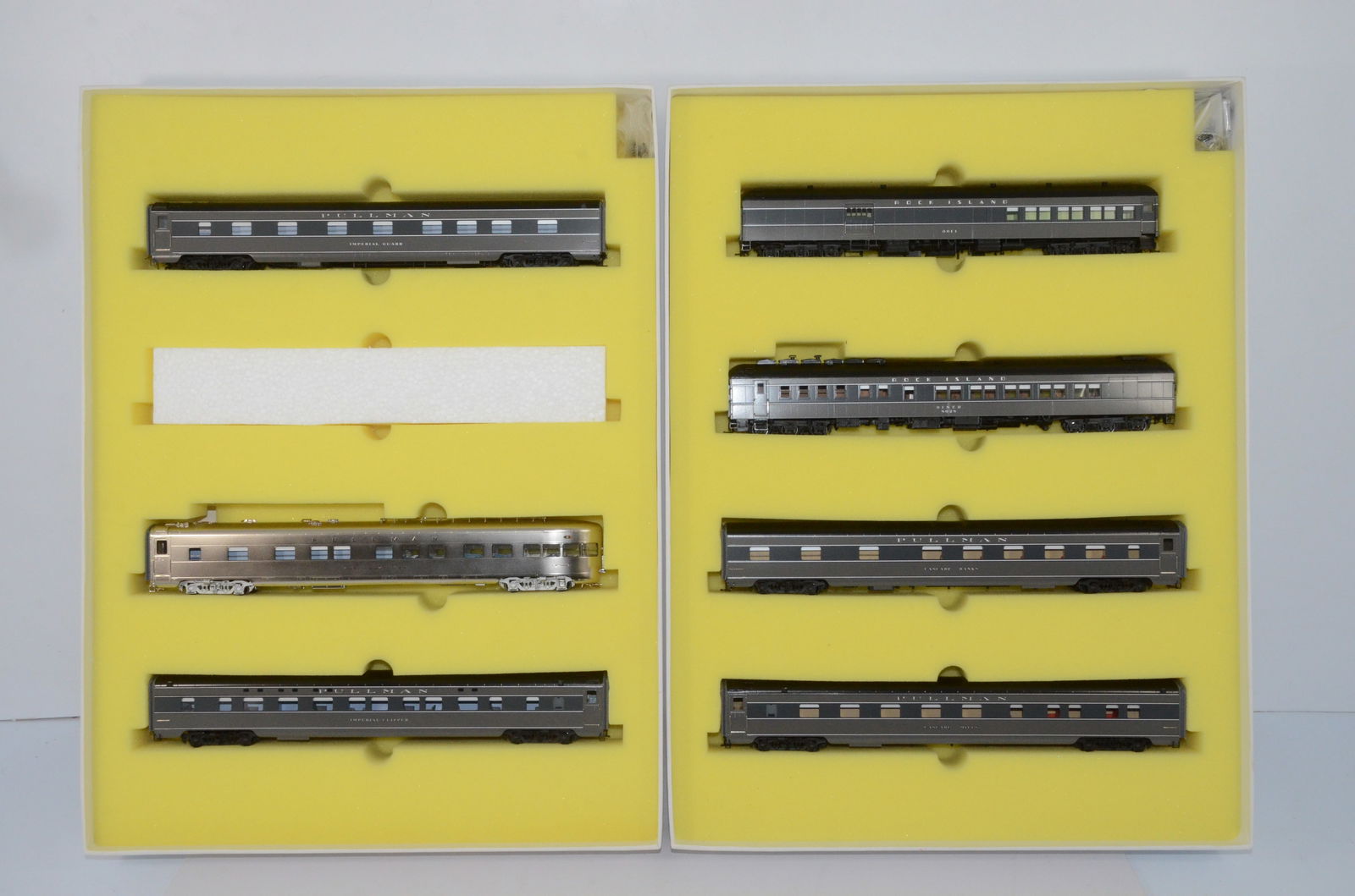 Rock Island/Southern Pacific RR Arizona Limited 7 Car Set-The Coach Yard-HO Scale (1 of 19)