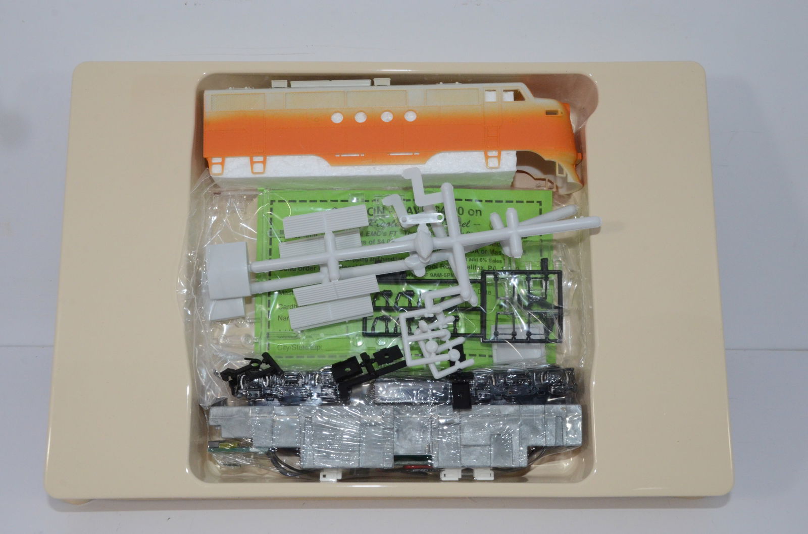 FTA/B/B/A Diesel Locomotive Kit Set-Stewart Hobbies-HO Scale (1 of 5)