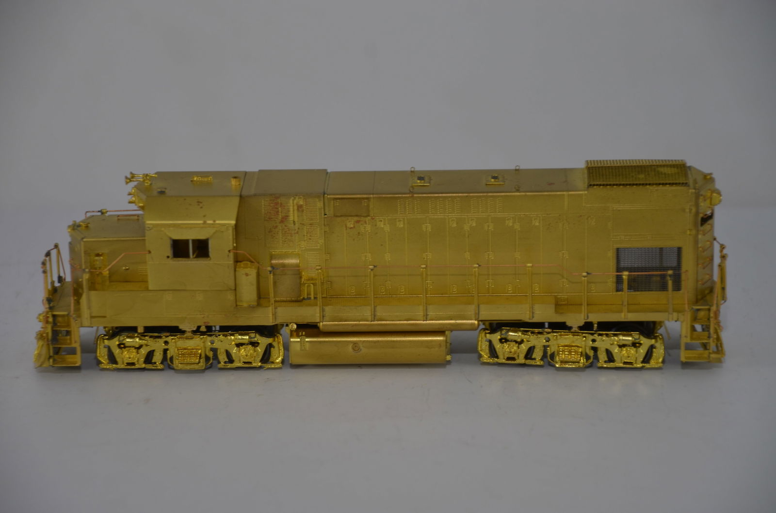 Chicago and Northwestern RR GP15-1 Diesel Loco-Overland Brass Models-HO Scale (1 of 6)