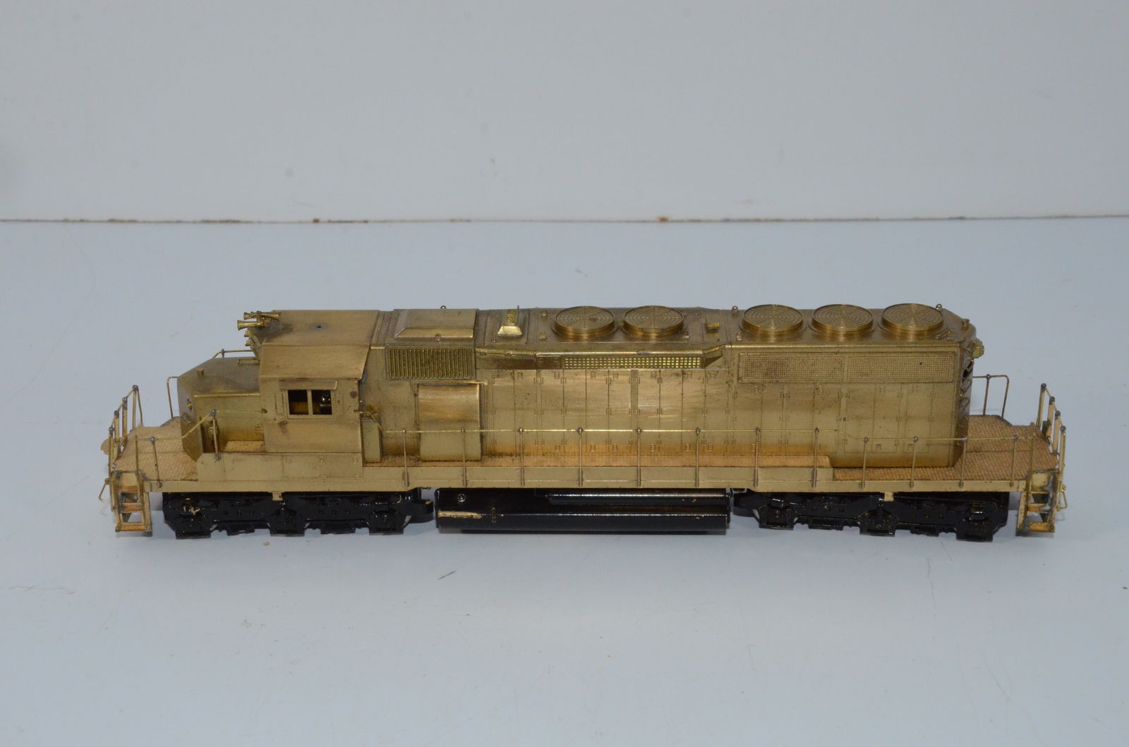 EMD SD40-2 Diesel Locomotive-Alco Brass Models-HO Scale (1 of 7)
