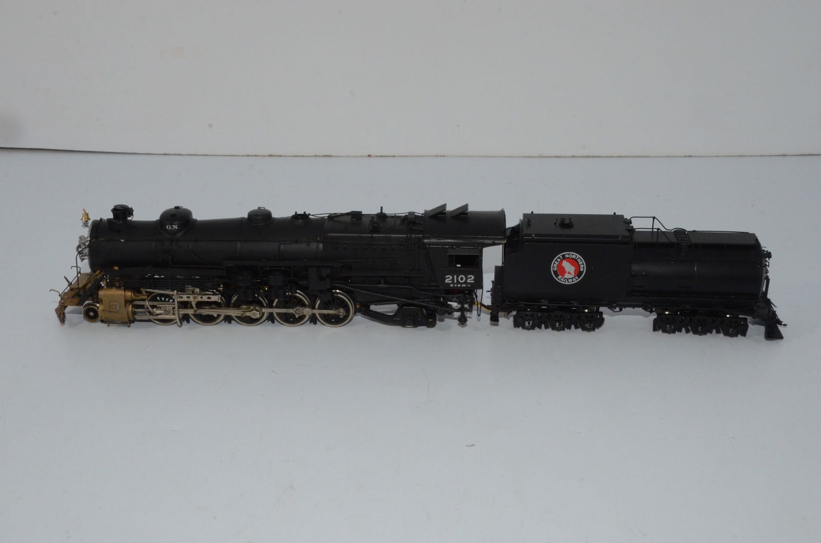 Great Northern RR 2-10-2 Steam Locomotive #2102-Tenshodo Brass-HO Scale (1 of 6)
