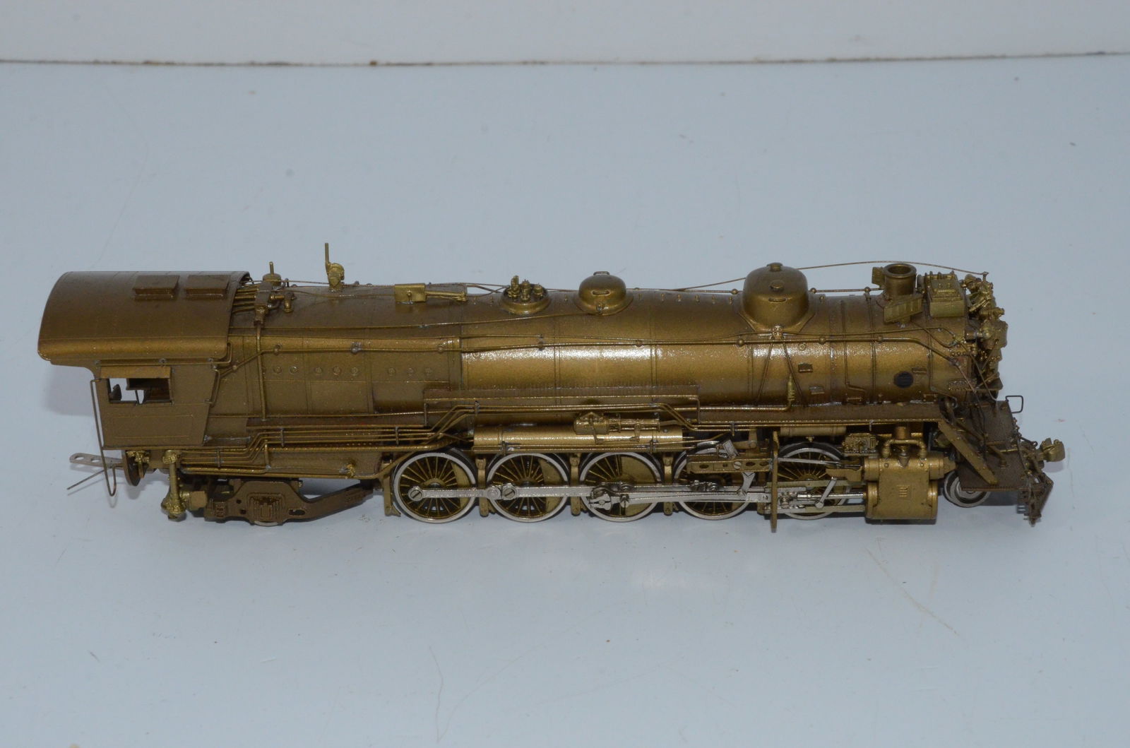 Great Northern RR 2-10-2 Steam Locomotive-Oriental Limited Brass-HO Scale (1 of 5)