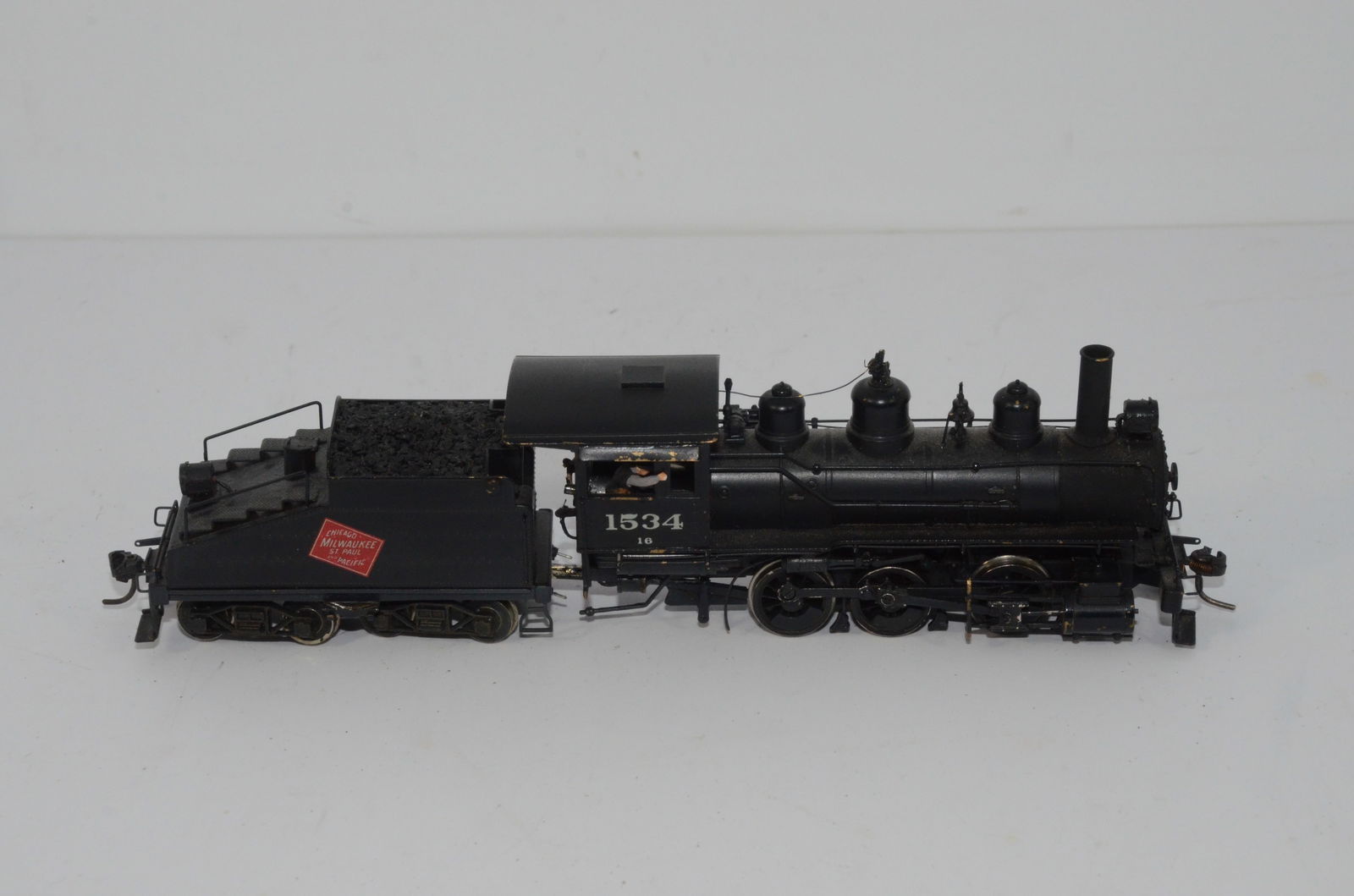 Milwaukee Road RR 0-6-0 Steam Locomotive-United Brass Models-HO Scale (1 of 5)