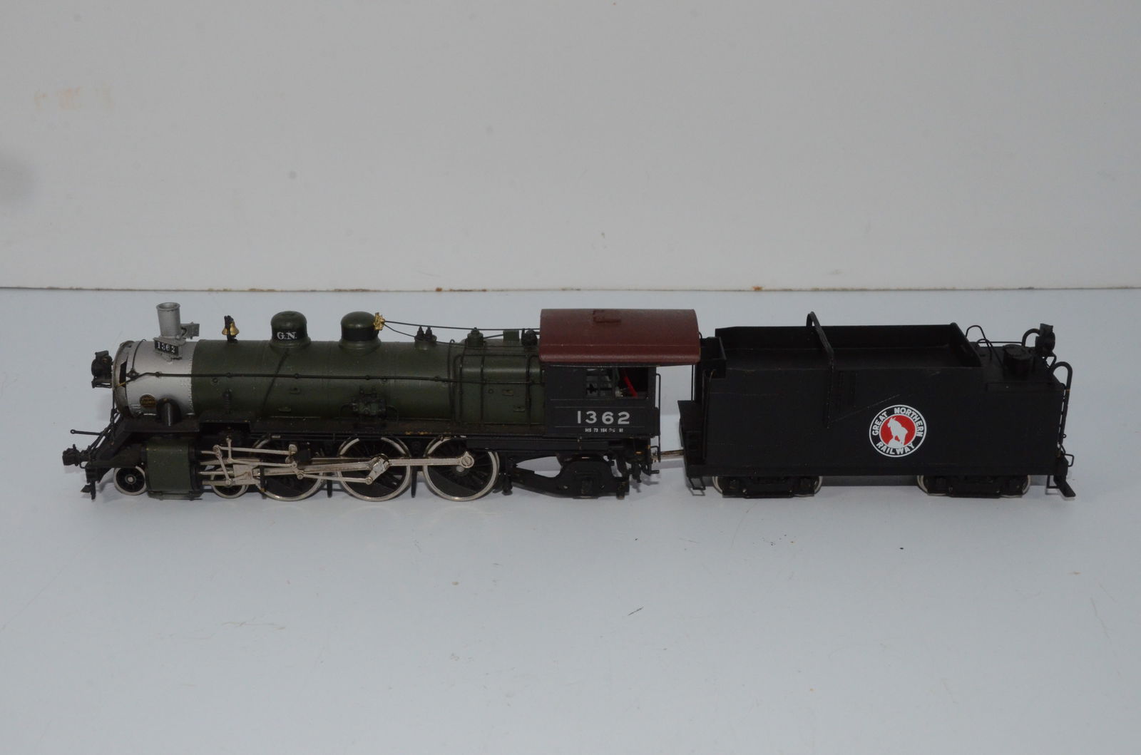 Great Northern RR 4-6-2 Pacific Steam Locomotive-United Brass Models-HO Scale (1 of 7)