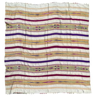 Extremely Fine Silk And Metal Thread Syrian Aleppo Hand-Woven Textile Circa 1900: Extremely Fine Silk And Metal Thread Syrian Aleppo Hand-Woven Textile Circa 1900. Note: two small splits on one side - see images. Size: 102 cms x 93 cms ( 40 ins x 37 ins ). This lot is part of a fam