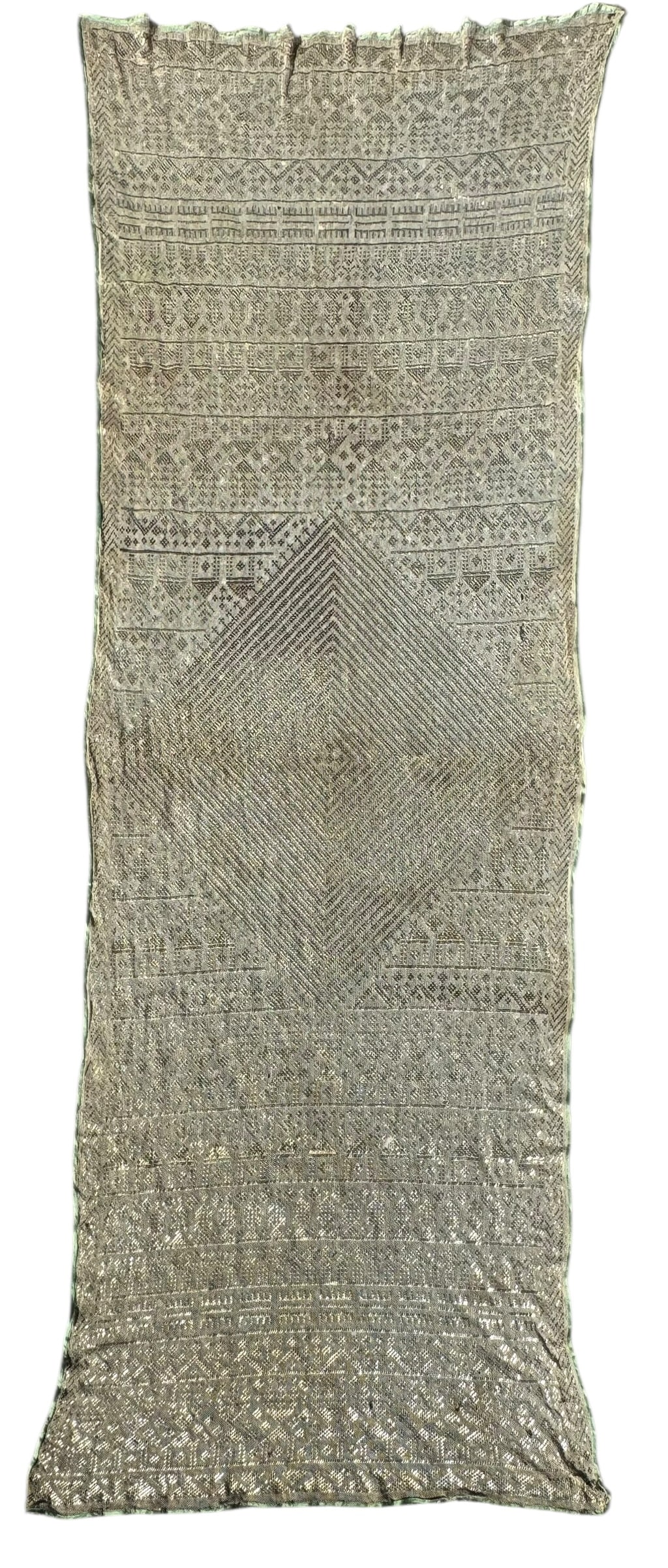 An Antique Lebanese Cotton And Metallic Thread Tarq | Tarak Scarf, Circa 1890: Anexceptional Antique Lebanese Cotton And Metallic Thread Tarq | Tarak Scarf. Circa 1890. Similer item housed at The MET, US. 206 cms x 77 cms (31 ins x 81 ins). TORG AUCTIONS offers bespoke packing a