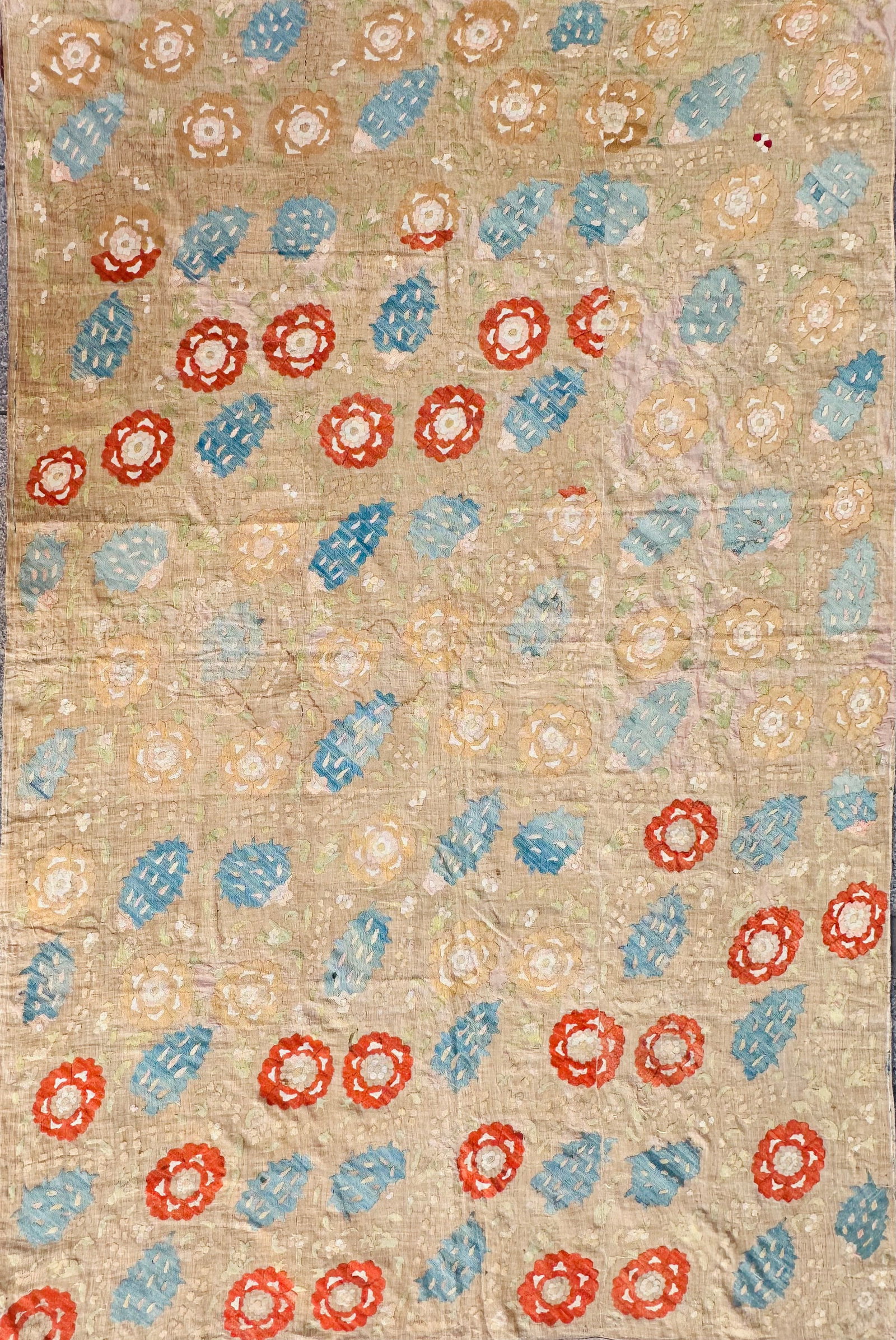 Rare Large Antique Turkish Ottoman Silk On Cotton Empoidery Circa 1700: Rare Large Antique Turkish Ottoman Silk On Cotton Empoidery Circa 1700. Size: 220 cm x 146 cm (86 ins x 57 ins). TORG AUCTIONS offers bespoke packing and international and domestic shipping logistics 