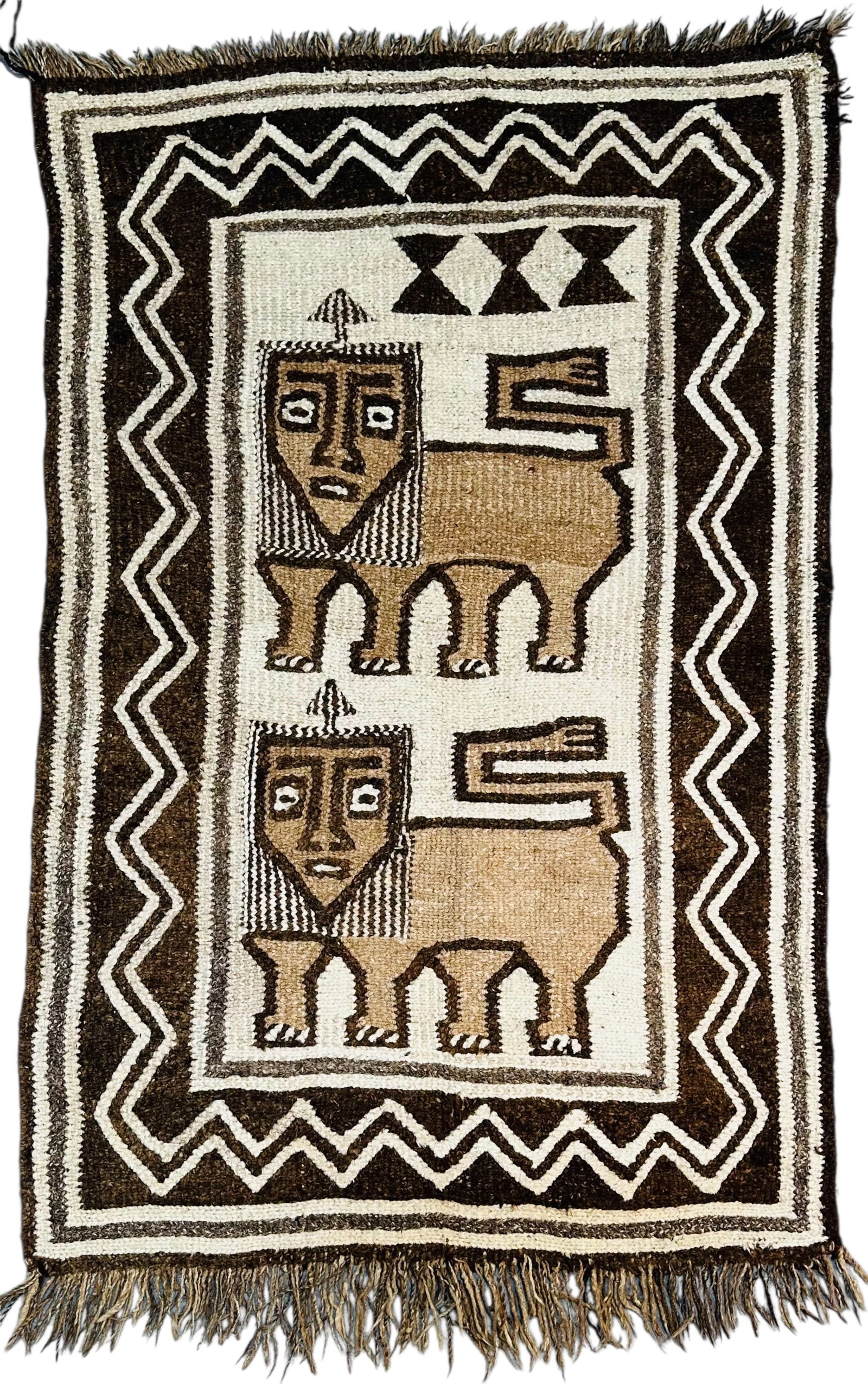 Antique Ethiopia Africa Somak Weave Wool On Wool Foundation Circa 1900: Antique Ethiopia Africa Somak Weave Wool On Wool Foundation with two lions Circa 1900. Size 140 cm x 93 cm (56 ins x 37 ins). TORG AUCTIONS offers bespoke packing and international and domestic shippi