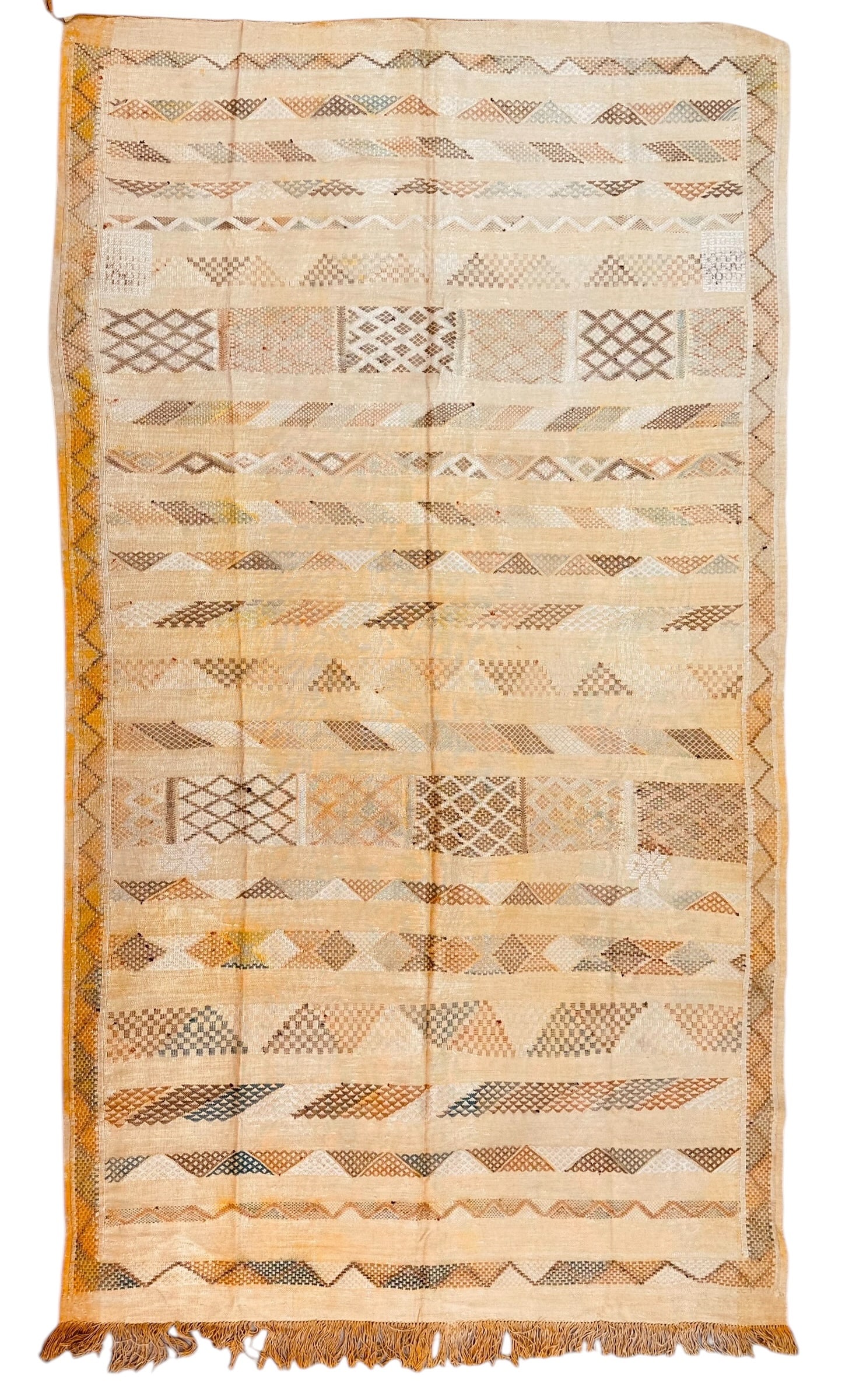 Silk Moroccan Kilim On Cotton Foundation Circa 1970: Silk Moroccan Kilim On Cotton Foundation Circa 1970. Size: 236 cm x 134 cm (93 ins x 52 ins). TORG AUCTIONS offers bespoke packing and international and domestic shipping logistics for sold items. Ple