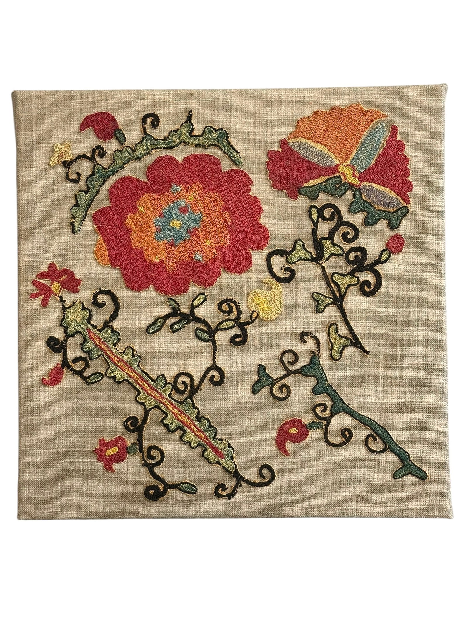 Antique Decorative Silk On Cotton Silk Suzani Fragment Framed Corca 1870: Antique Decorative Silk On Cotton Silk Suzani Fragment Framed Corca 1870. Size: 40 cm x 40 cm (16 ins x 16 ins). TORG AUCTIONS offers bespoke packing and international and domestic shipping logistics 