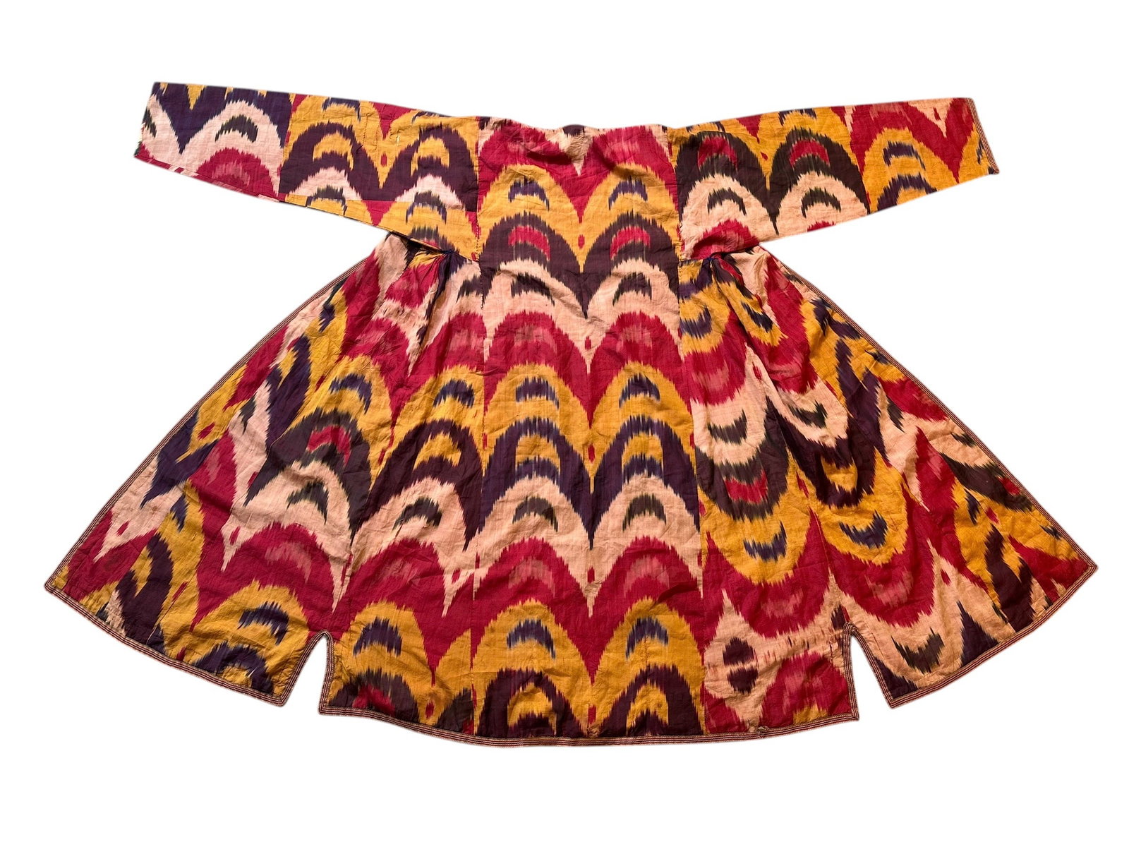 Antique Uzbek Silk Ikat Chapan (Robe or Coat) From Central Asia Circa 1880: Antique Uzbek Silk Ikat Chapan (Robe or Coat) From Central Asia Circa 1880. Size: 127 cm x 181 cm ( 50 ins x 72 ins). TORG AUCTIONS offers bespoke packing and international and domestic shipping logis