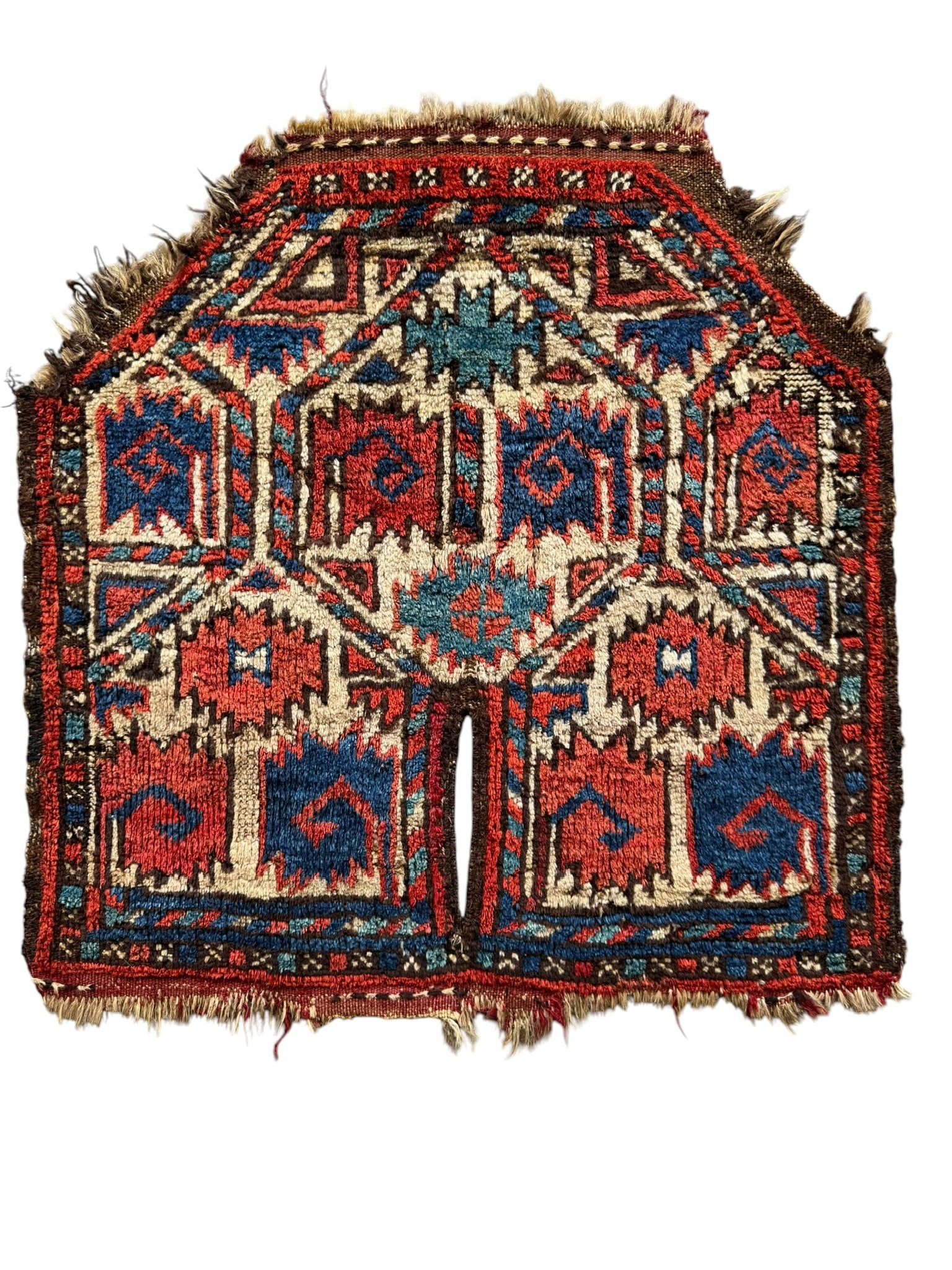 Antique Rare And Remarkable Center Asia Horse Saddle Cover Circa 1860 Wool On Wool: Antique Rare And Remarkable Center Asia Horse Saddle Cover Circa 1860 Wool On Wool foundation. Size: 57 cm x 55 cm (22 ins x 21 ins). TORG AUCTIONS offers bespoke packing and international and domesti