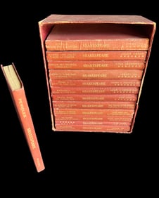 1902 Hurst & Company 13-Volume Works of William Shakespeare in Original Box Roy Latham Estate