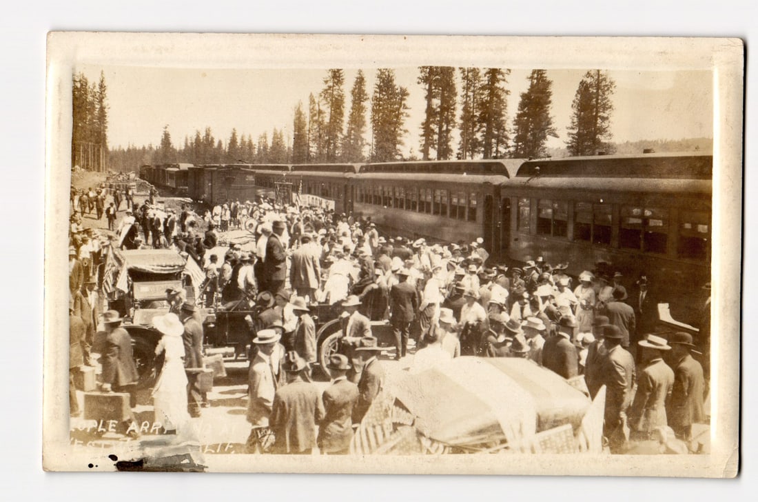 Unknown stop - California O.P.P. People Arrival at Train Station, Crowd, Real Photo Postcard c. (1 of 2)
