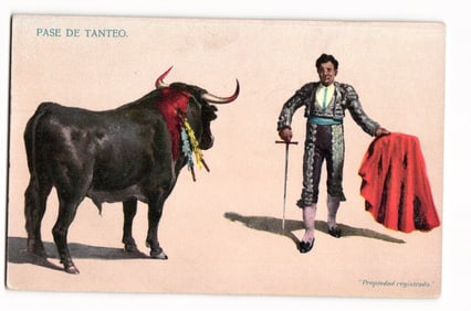 Vintage Bullfighting Postcard: Matador Performs "Pase de Tanteo" with Bull, Series 1014/13