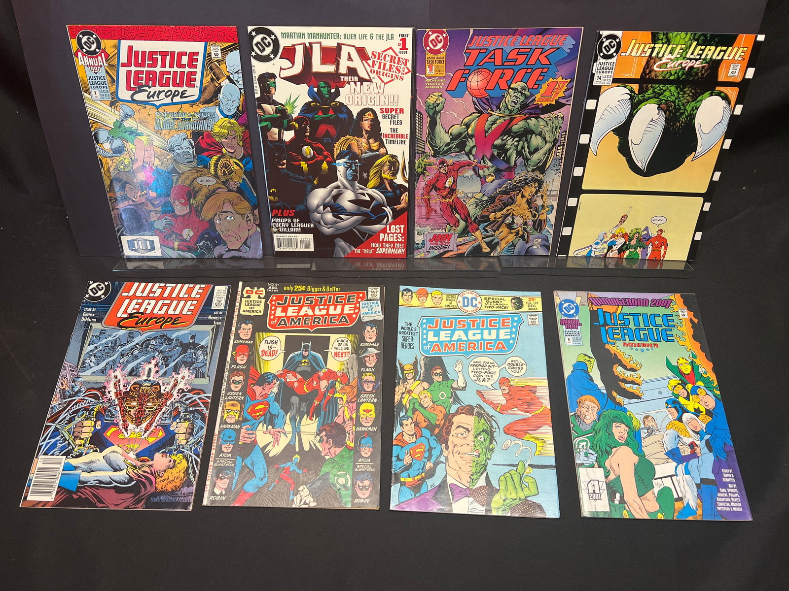 Lot of Assorted DC Comic Books, featuring various Justice League titles and key character events (1 of 1)