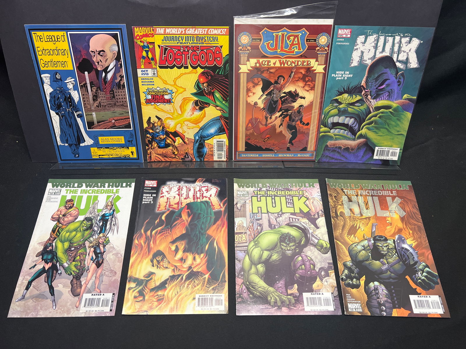Lot of Assorted Comic Books, featuring The Incredible Hulk, JLA, and League of Extraordinary (1 of 1)