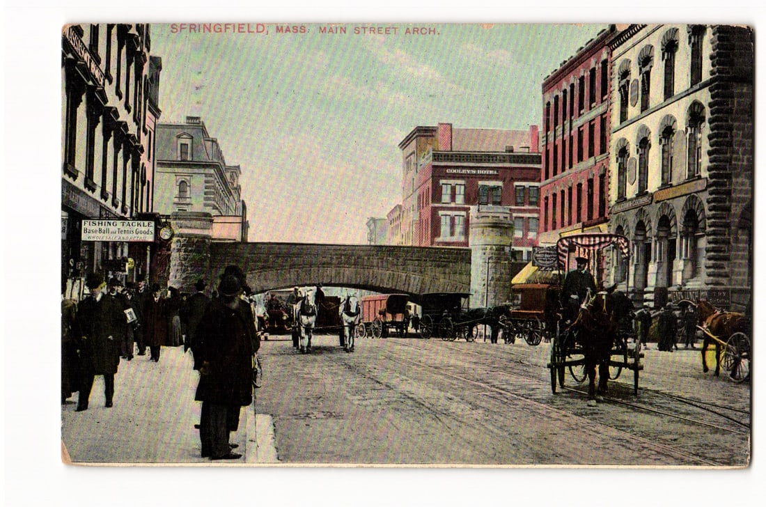 Springfield, Massachusetts, Main Street Arch, Cooley's Hotel, Street View, 1910 Postcard (1 of 2)