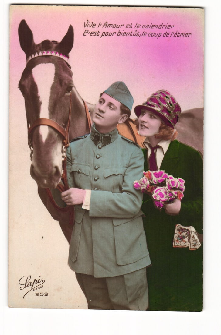 Sapi's Paris Postcard No. 959: Soldier, Woman with Flowers, Horse, 'Vive l'Amour' Verse (1 of 2)