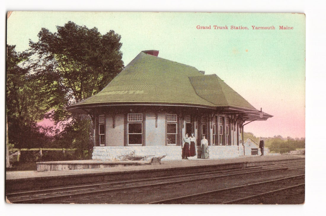 Color Postcard: Grand Trunk Station, Yarmouth, ME. Early 20th C. depot with octagonal roof, figures. (1 of 2)
