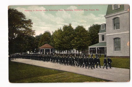 Togus, Me. Postcard. Veterans Passing in Review on Memorial Day, Returning from Cemetery. c. 1910