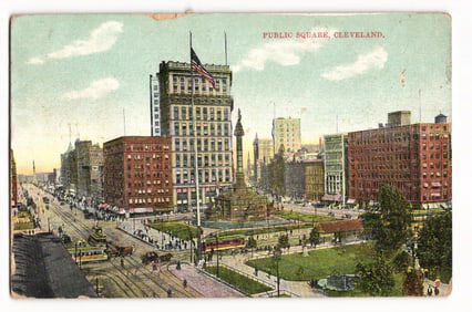 Postcard of Public Square, Cleveland, Ohio, with its monument, streetcars, and bustling city life c.