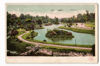 Detroit Publishing Co. postcard of Rockefeller Park's lake and paths, Cleveland, Ohio, c. 1905-1907