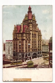 Postcard showing the iconic Pabst Building in Milwaukee, Wisconsin with streetcars below, c. 1911.