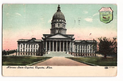 Postcard of the Kansas State Capitol building and front lawn in Topeka, Kansas. Includes state