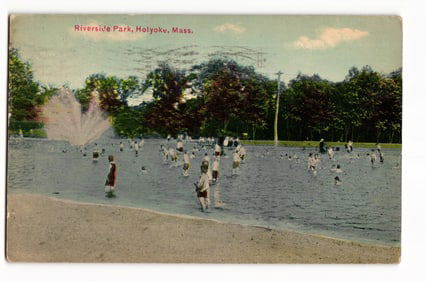 Early 1910s postcard of children swimming and playing in the wading pool at Riverside Park, Holyoke,